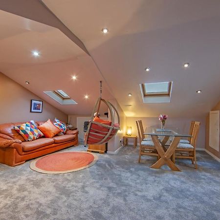 Premium 2Nd Floor 2 Bed Apt Sleeps 4 Adults In Oban Town Екстериор снимка
