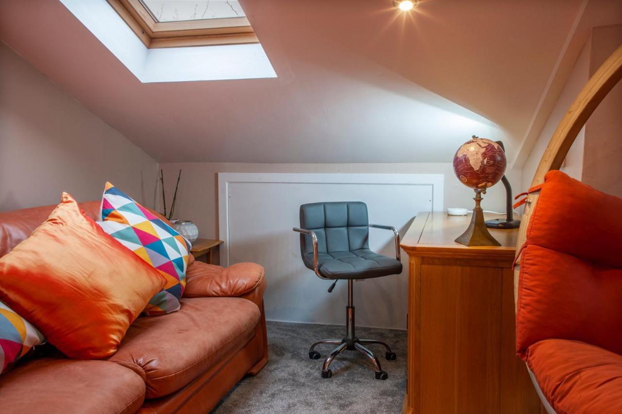 Premium 2Nd Floor 2 Bed Apt Sleeps 4 Adults In Oban Town Екстериор снимка
